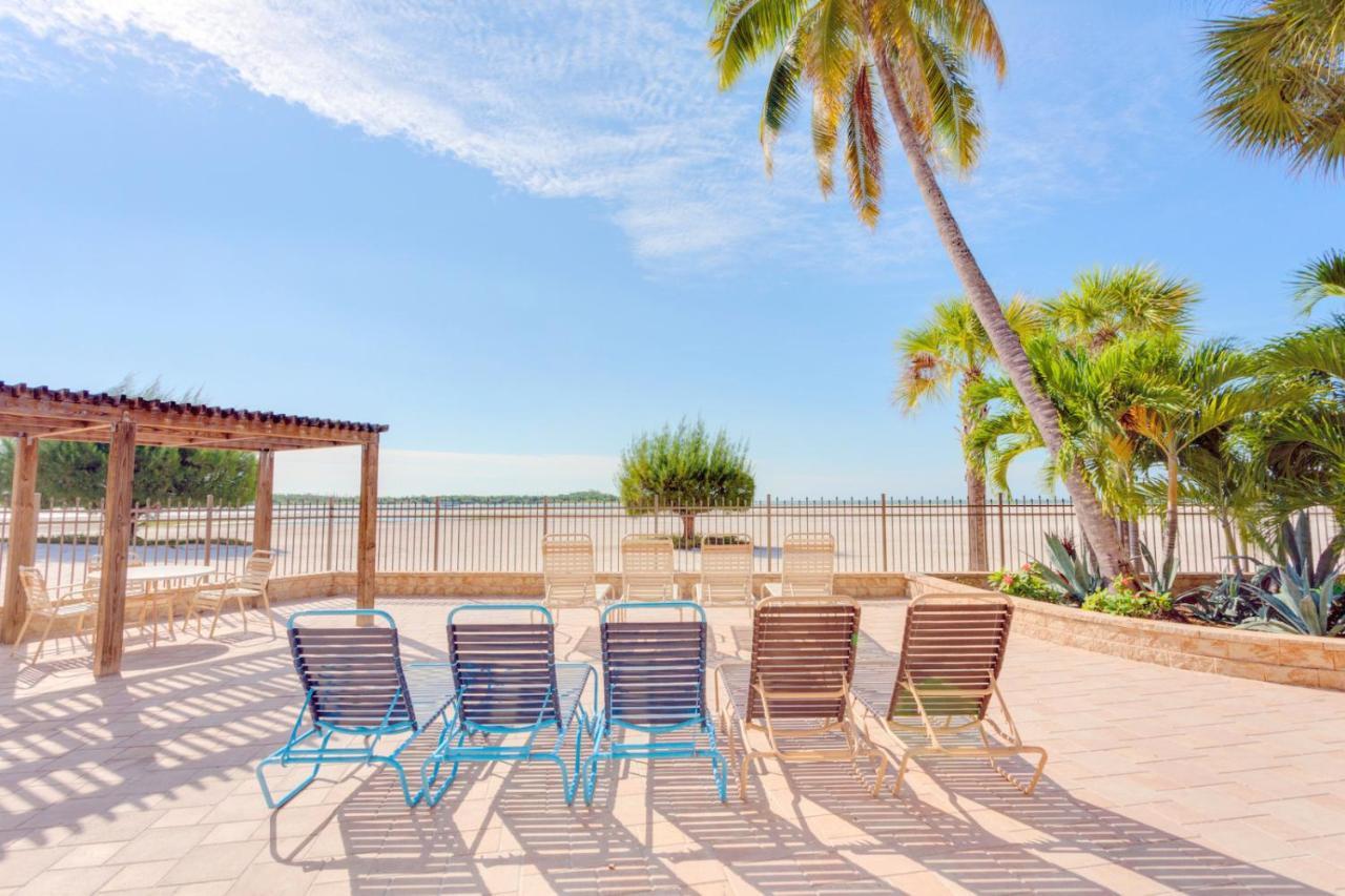 Carlos Pointe 233, 2 Bedrooms, Sleeps 4, Gulf Front, Elevator, Heated Pool Fort Myers Beach Kültér fotó