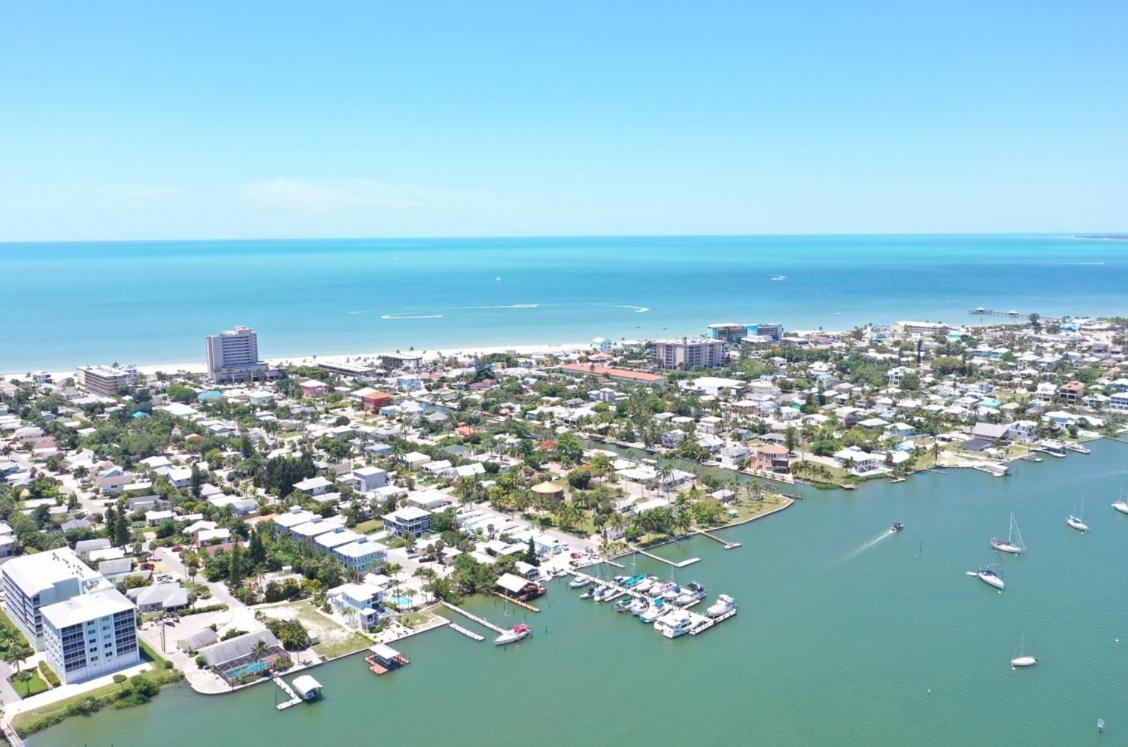 Carlos Pointe 233, 2 Bedrooms, Sleeps 4, Gulf Front, Elevator, Heated Pool Fort Myers Beach Kültér fotó