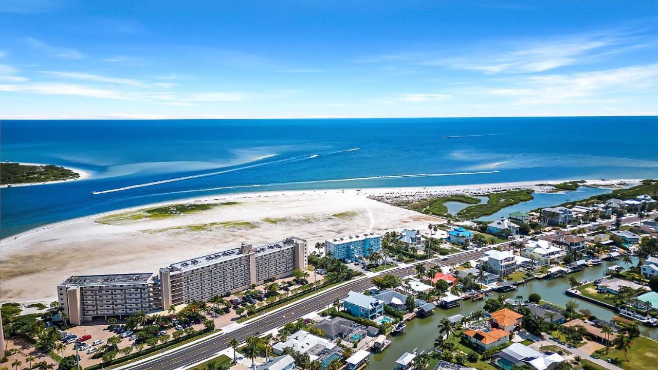 Carlos Pointe 233, 2 Bedrooms, Sleeps 4, Gulf Front, Elevator, Heated Pool Fort Myers Beach Kültér fotó